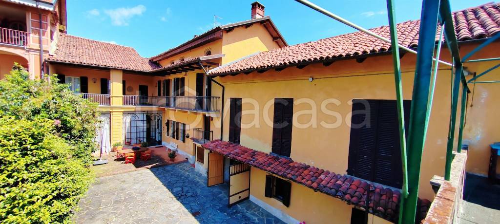 casa indipendente in vendita a Roasio in zona Sant'Eusebio