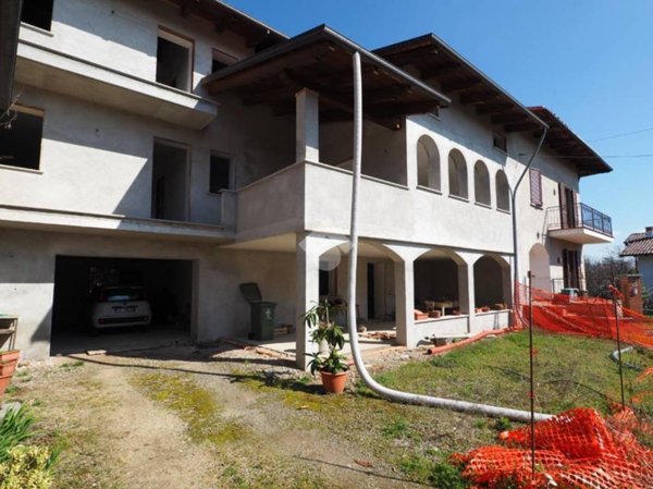 casa indipendente in vendita a Roasio in zona Sant'Eusebio