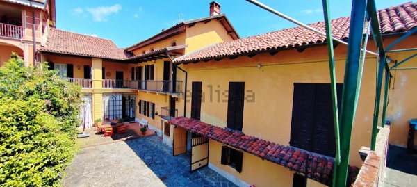 casa indipendente in vendita a Roasio