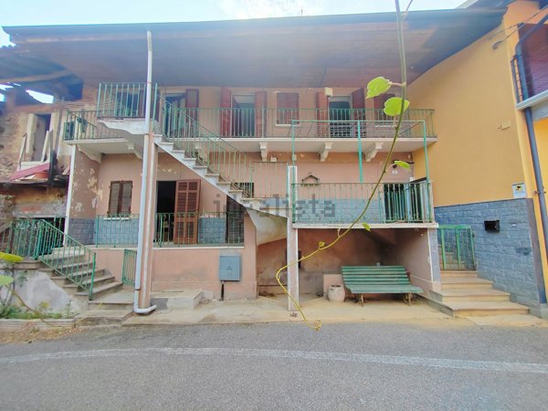 casa indipendente in vendita a Roasio