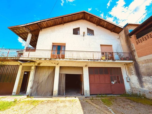 casa indipendente in vendita a Roasio