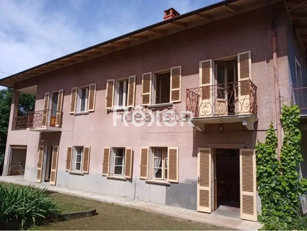 casa semindipendente in vendita a Roasio