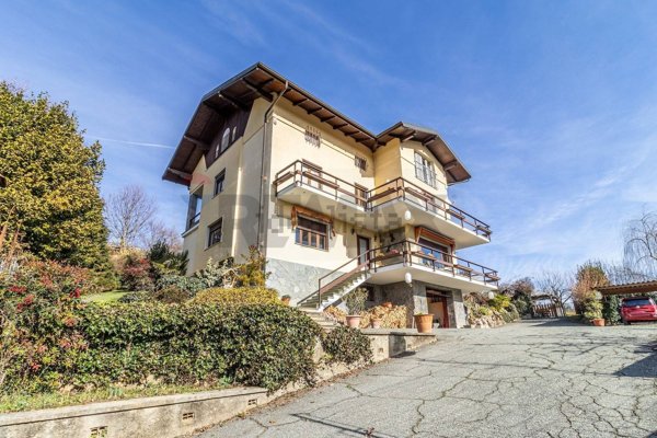 casa indipendente in vendita a Roasio