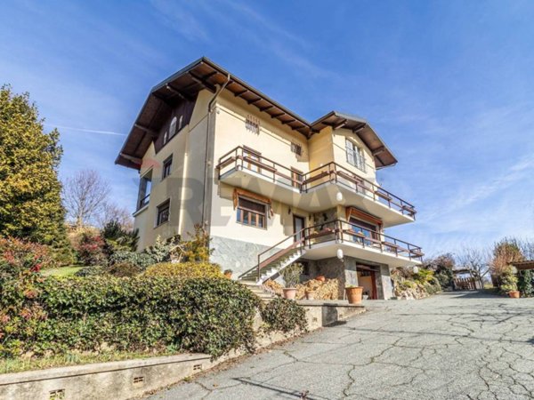 casa indipendente in vendita a Roasio