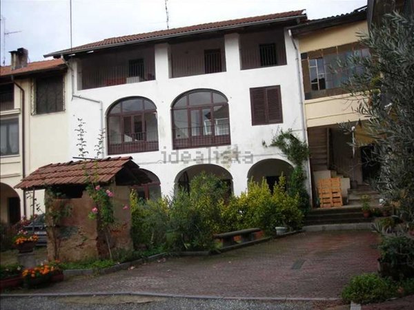 casa indipendente in vendita a Roasio in zona Sant'Eusebio