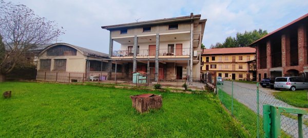 casa indipendente in vendita a Roasio