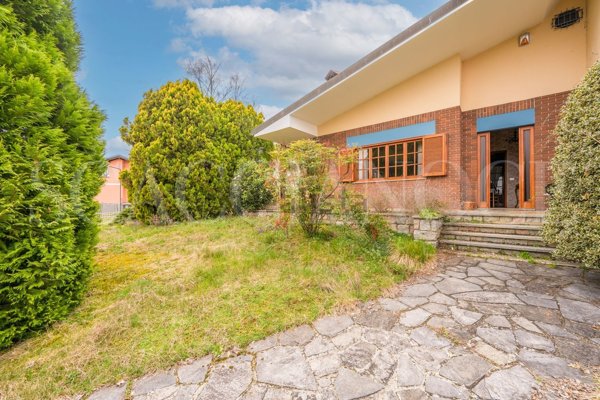 casa indipendente in vendita a Roasio in zona Castelletto Villa