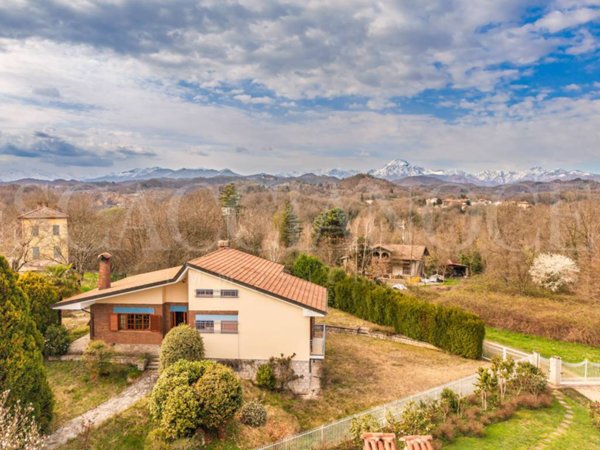 casa indipendente in vendita a Roasio in zona Castelletto Villa