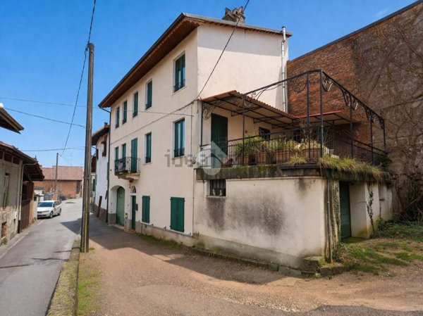 casa indipendente in vendita a Roasio in zona San Maurizio