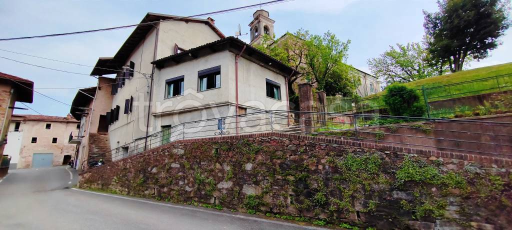 casa indipendente in vendita a Roasio