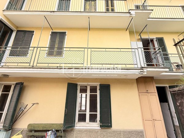 casa indipendente in vendita a Roasio