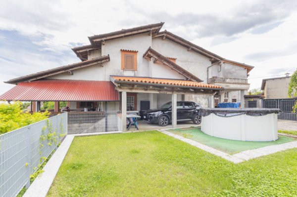 casa indipendente in vendita a Roasio