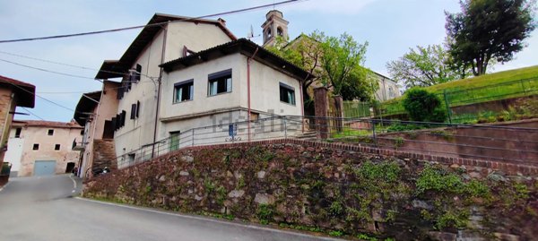 casa indipendente in vendita a Roasio