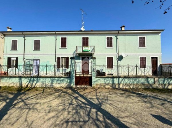 casa indipendente in vendita a Ronsecco