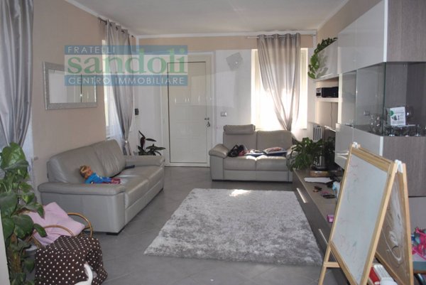 casa indipendente in vendita a Ronsecco