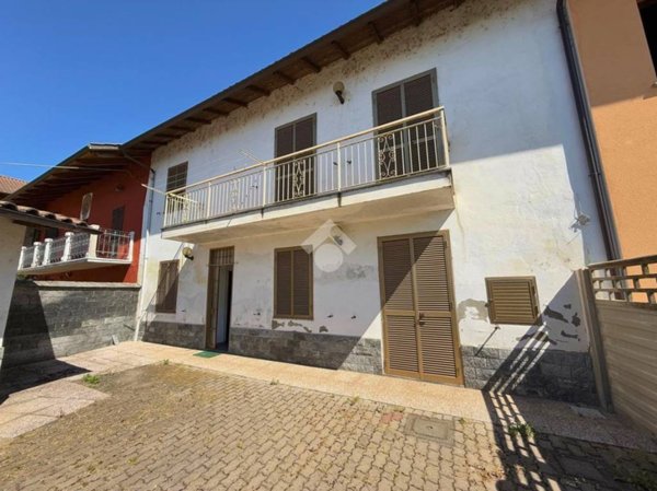 casa indipendente in vendita a Ronsecco