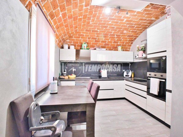 casa indipendente in vendita a Ronsecco