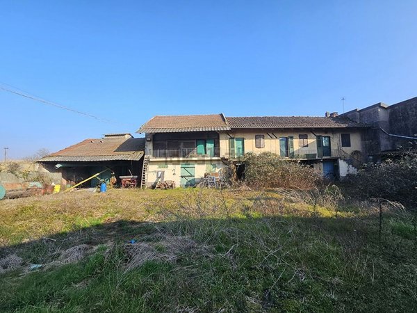 trivano in vendita a Ronsecco