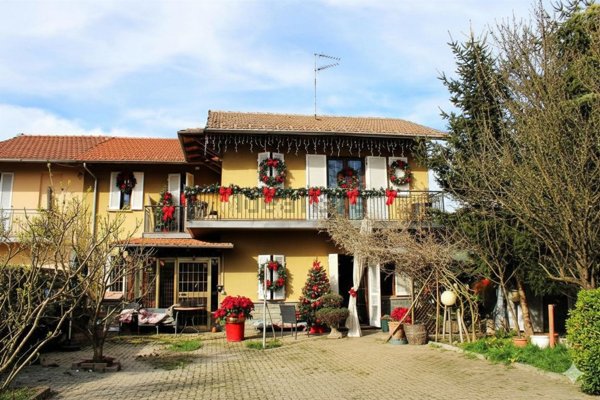 casa indipendente in vendita a Ronsecco