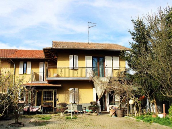 casa indipendente in vendita a Ronsecco