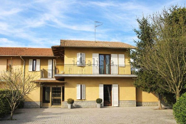 casa semindipendente in vendita a Ronsecco