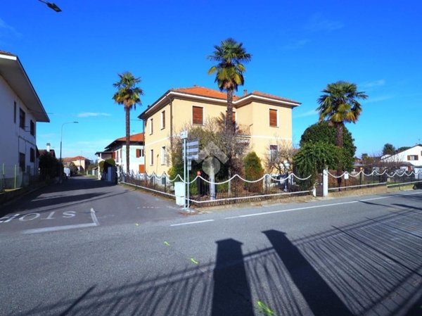 casa indipendente in vendita a Rovasenda