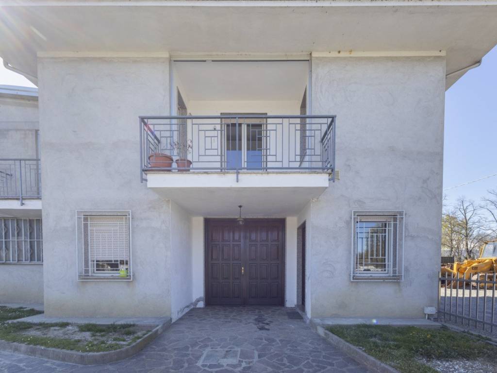 casa indipendente in vendita a Rovasenda