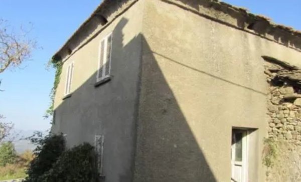 casa indipendente in vendita ad Albareto
