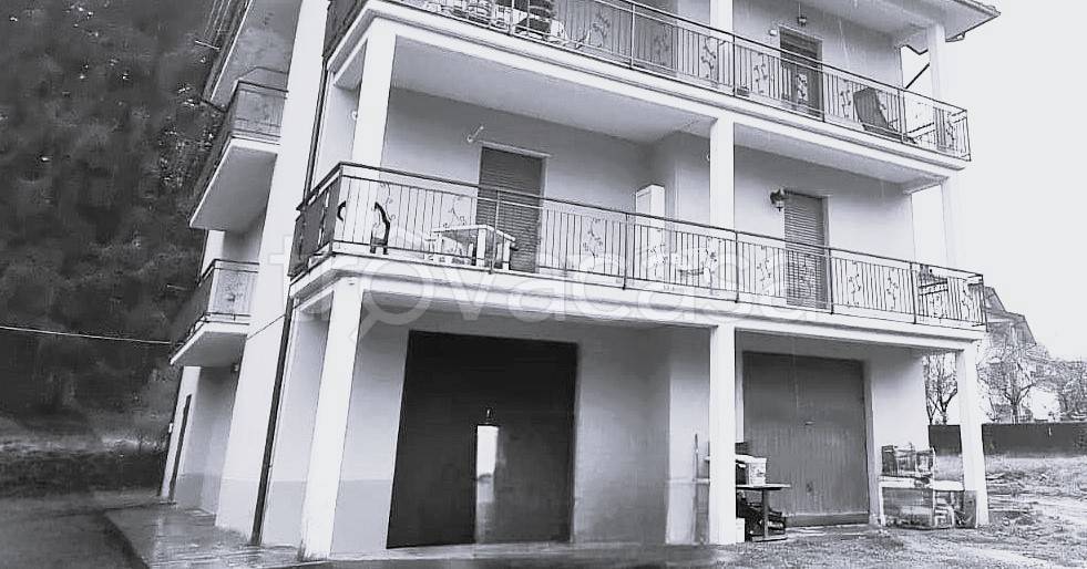 appartamento in vendita ad Albareto
