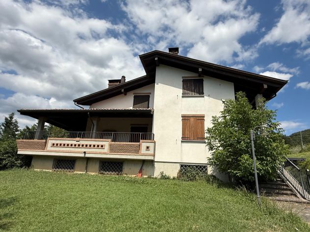 casa indipendente in vendita ad Albareto