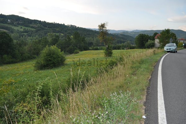 terreno edificabile in vendita ad Albareto in zona Le Moie