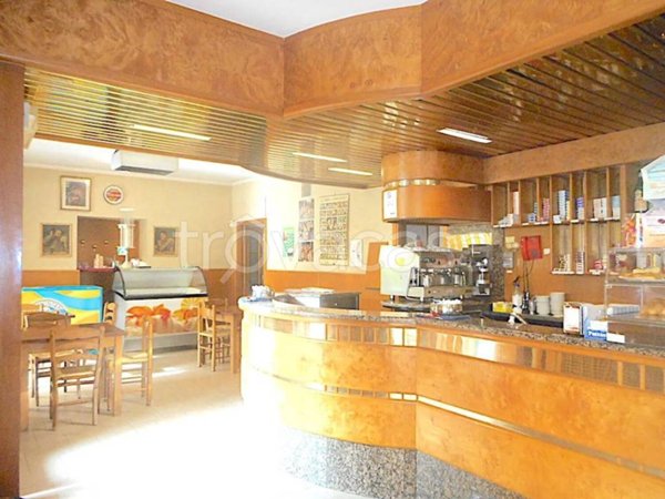 negozio in vendita ad Albareto