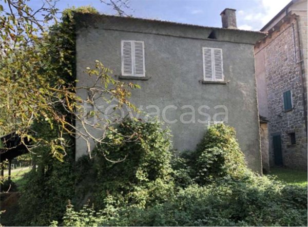 casa indipendente in vendita ad Albareto