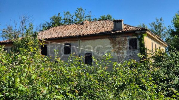 casa indipendente in vendita ad Albareto