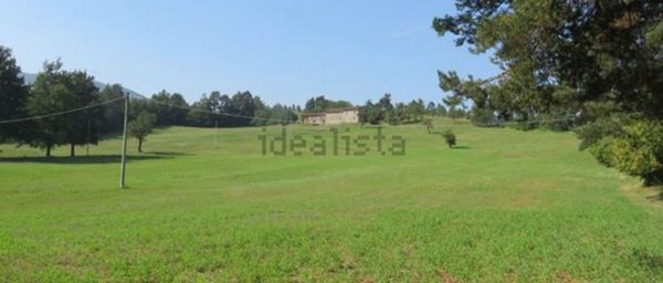 casa indipendente in vendita ad Albareto in zona Gotra