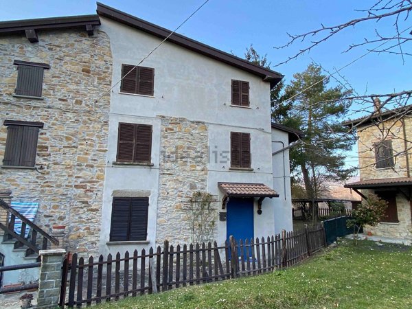 pentavano in vendita a Bardi