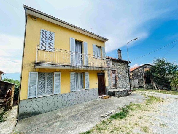 appartamento in vendita a Bardi