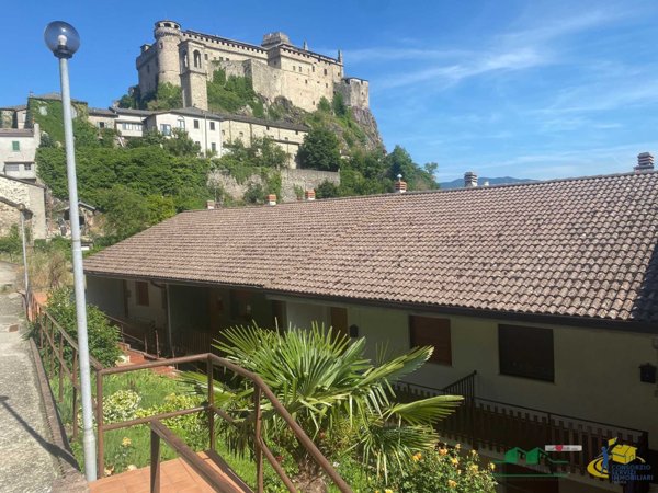 appartamento in vendita a Bardi