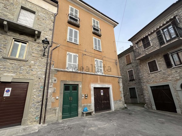 appartamento in vendita a Bardi