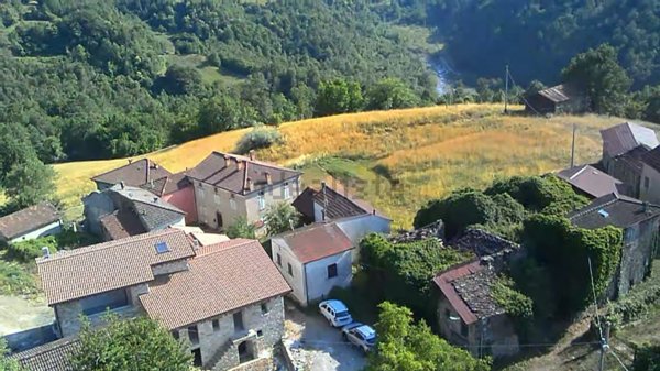 appartamento in vendita a Bardi in zona Cogno Grezzo