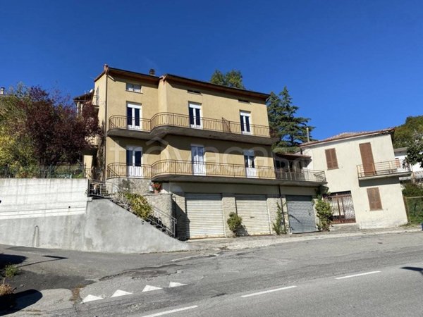 casa indipendente in vendita a Bardi in zona Faccini