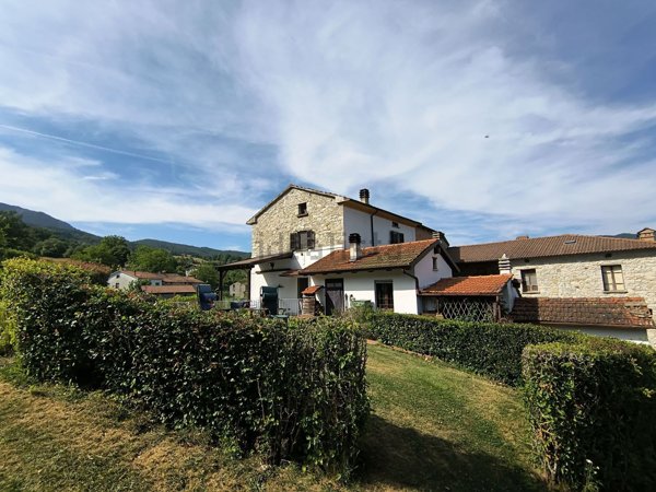 appartamento in vendita a Bardi