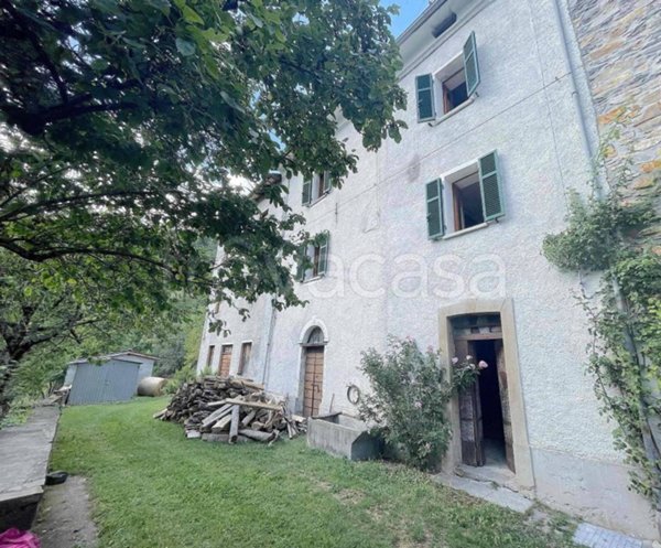casa indipendente in vendita a Bardi in zona Santa Giustina