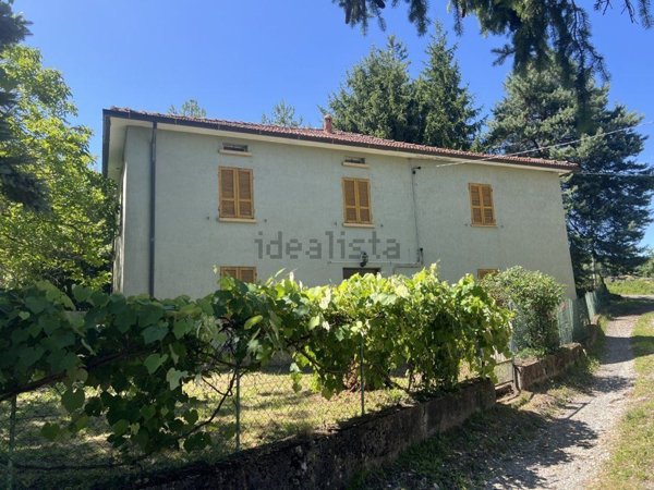 casa indipendente in vendita a Bardi
