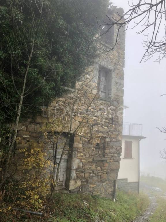 ufficio in vendita a Bardi