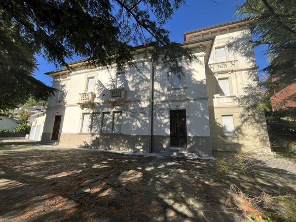 casa indipendente in vendita a Bardi