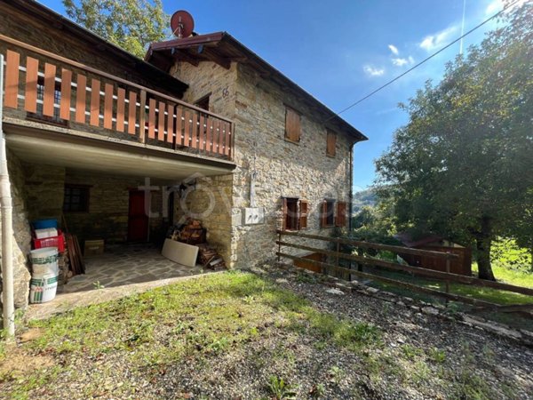 appartamento in vendita a Bardi in zona Granere