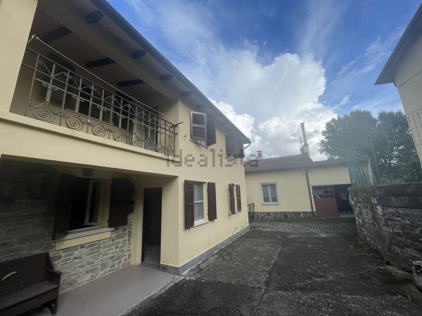 appartamento in vendita a Bardi in zona Noveglia