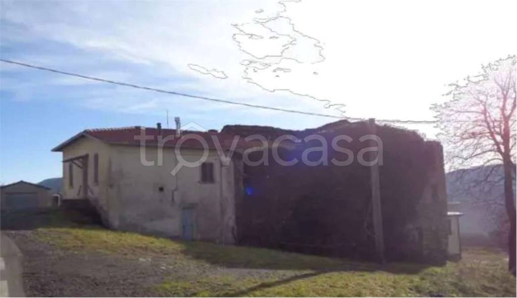 casa indipendente in vendita a Bardi in zona Costa