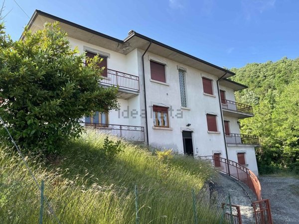 appartamento in vendita a Bardi